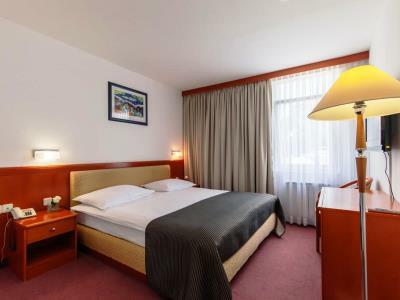 Hotel Jezero 3*