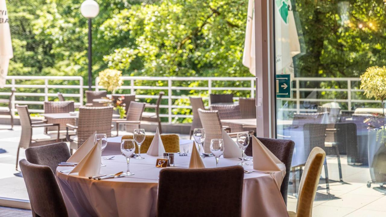 Hotel Jezero 3*