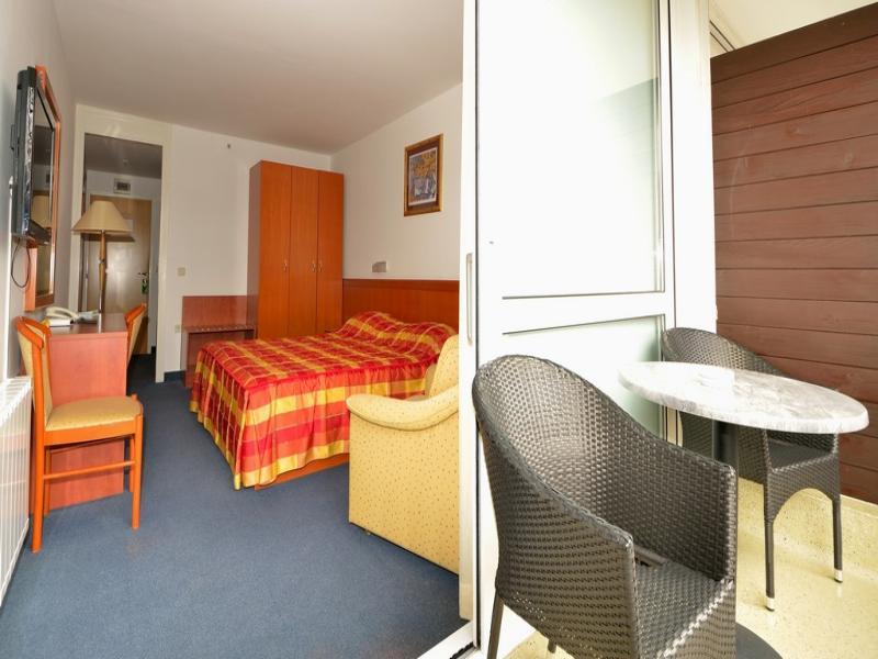 Hotel Jezero 3*